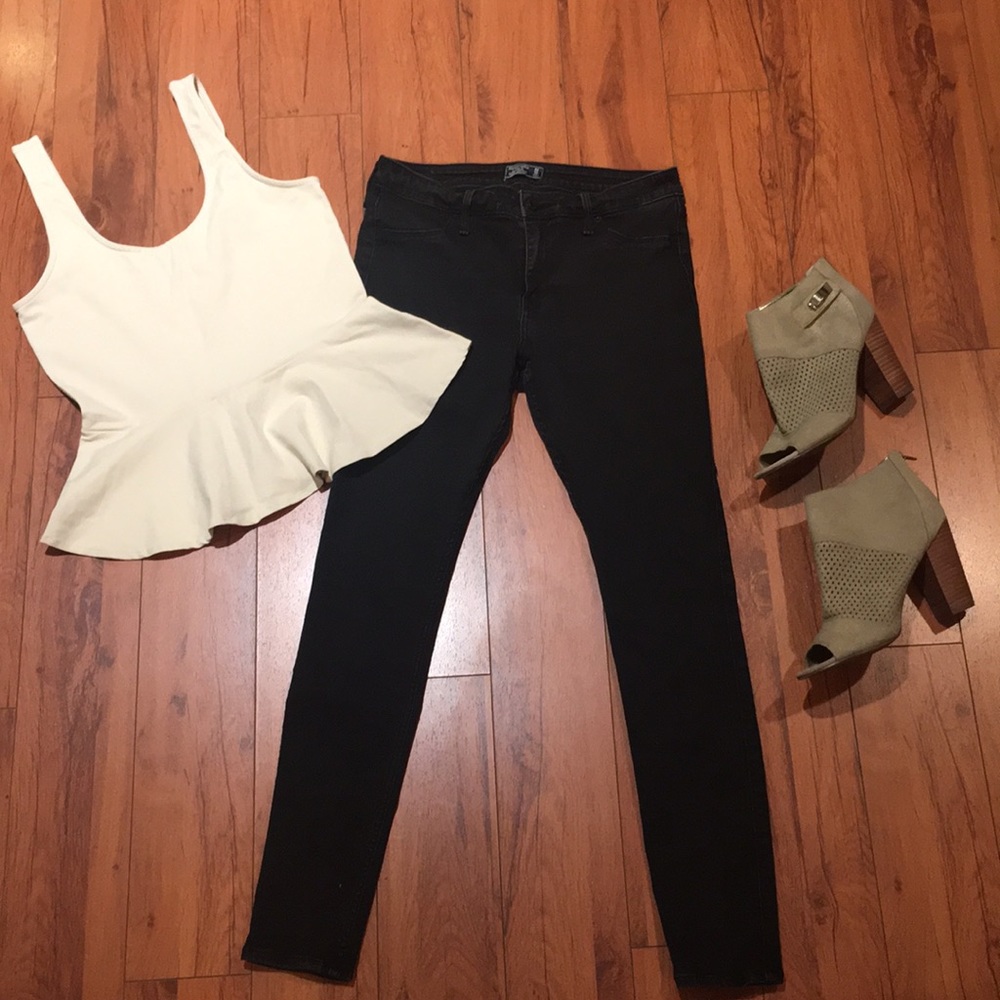 Black Abercrombie and Fitch jeans great condition